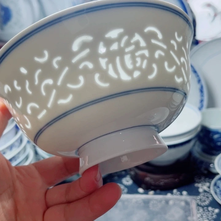 青花玲珑6寸面碗满雕双福双线