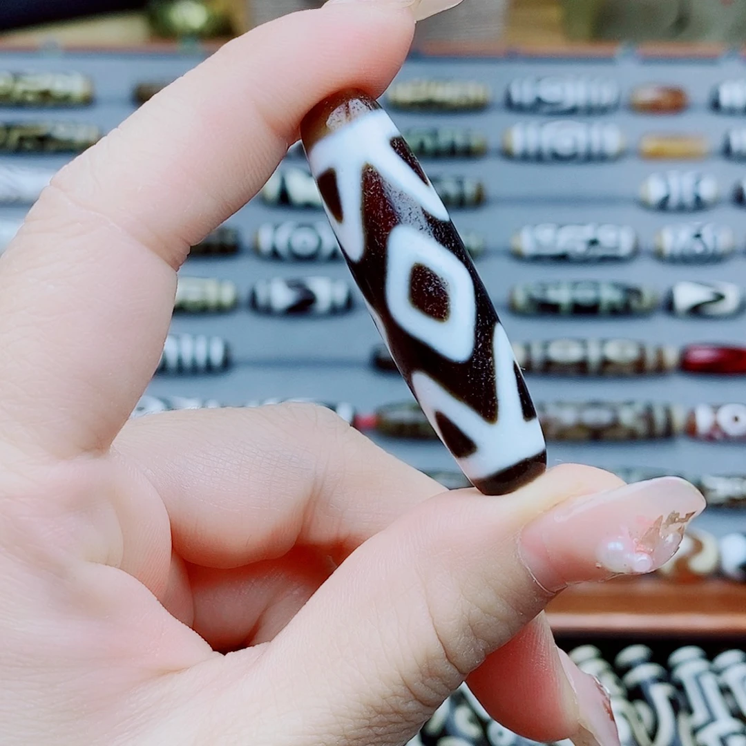 与****玛瑙/玉髓未镶嵌颈饰