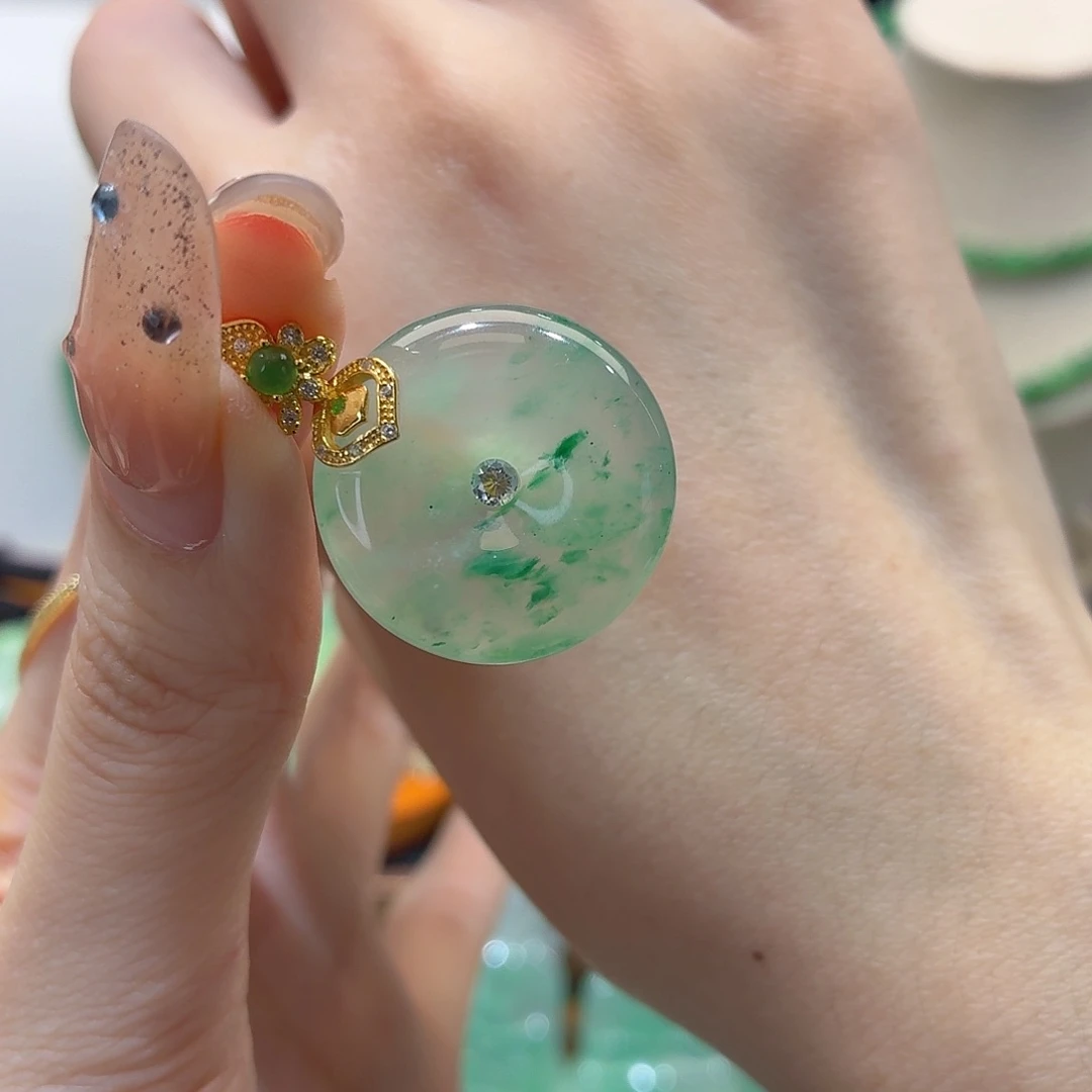 石英质玉银S925镶嵌颈饰玟****力