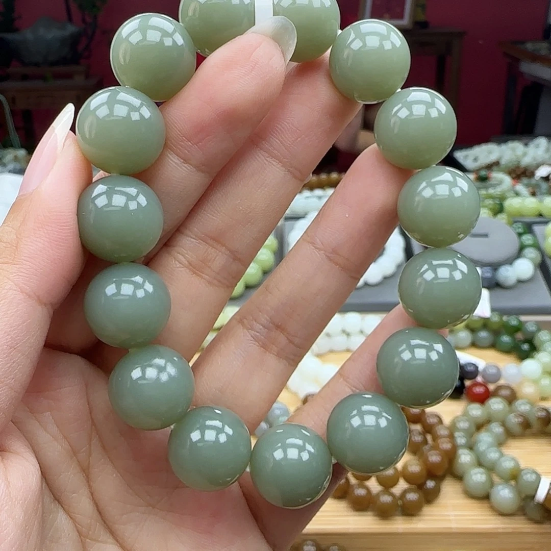 咕***哒未镶嵌手链和田玉