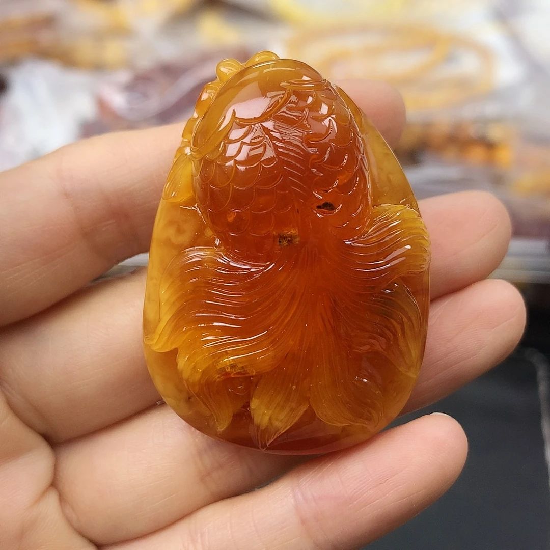 琥珀未镶嵌珠宝奇石