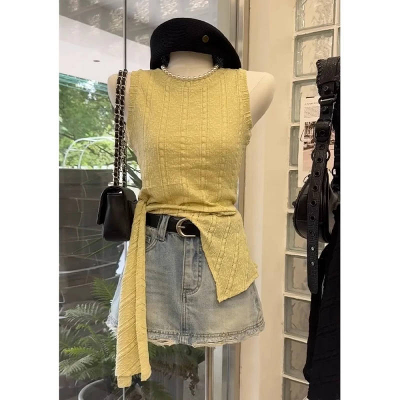 夏日ootd韩里韩气的穿搭黄色无袖针织上衣气质百搭2025年新款夏季