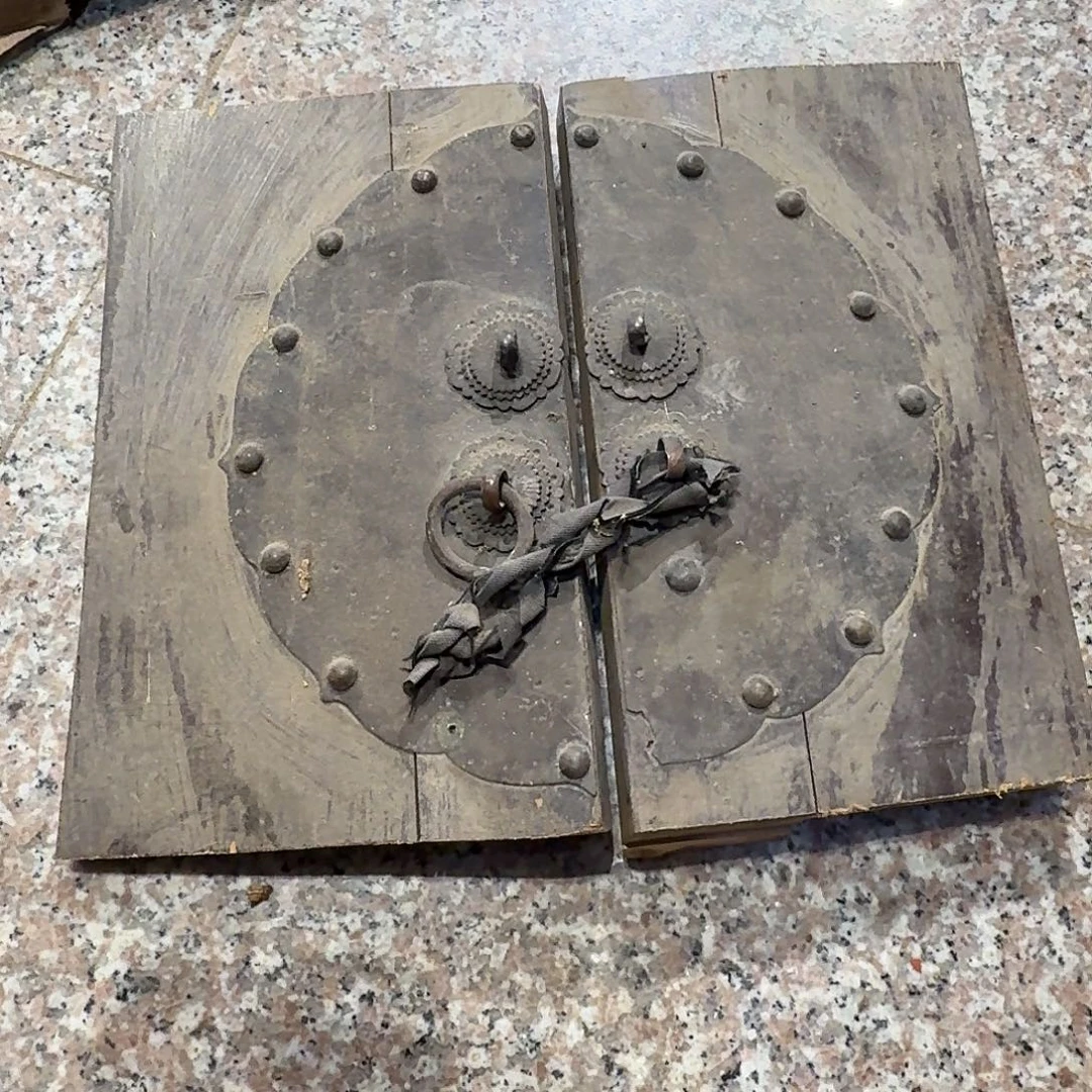 火***红木木雕工艺精美别致