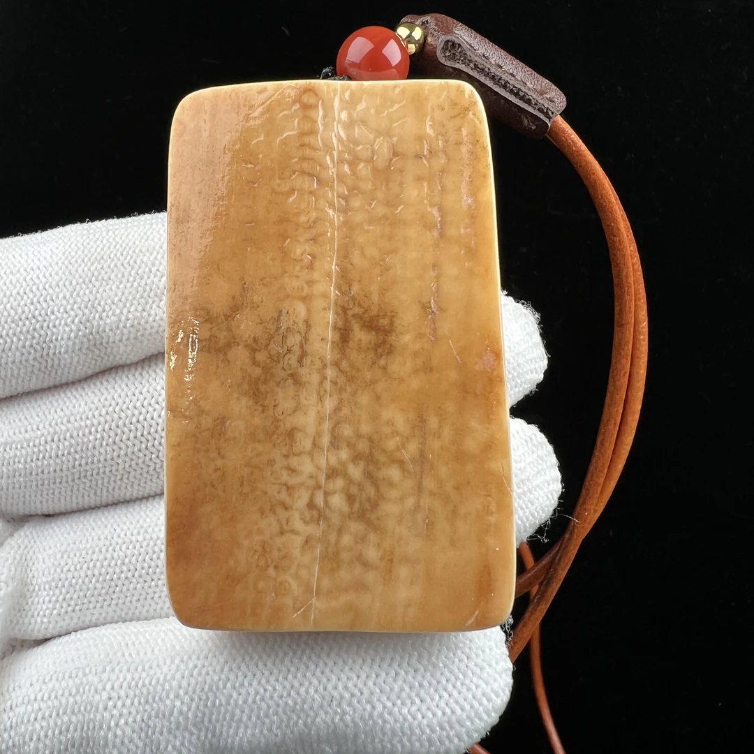 E17-43天然猛犸牙金皮 肥皂无事牌34*56*14mm支持鉴定 假一罚四