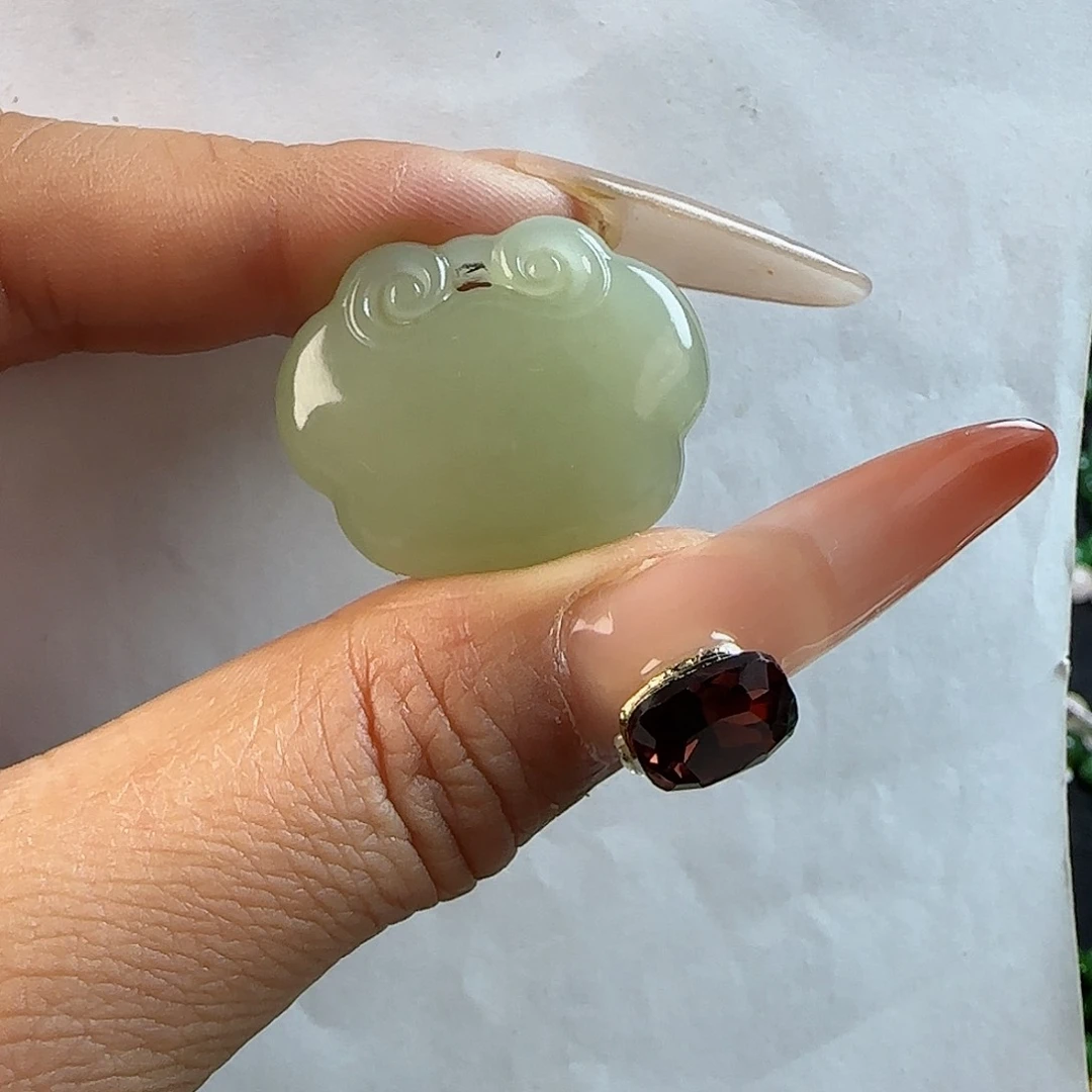 和田玉吊坠(不含链)未镶嵌