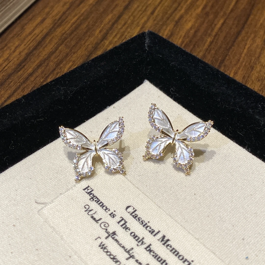 铜合金合成锆石耳饰 【油画蝴蝶】超仙精致时尚轻奢风耳钉A1408