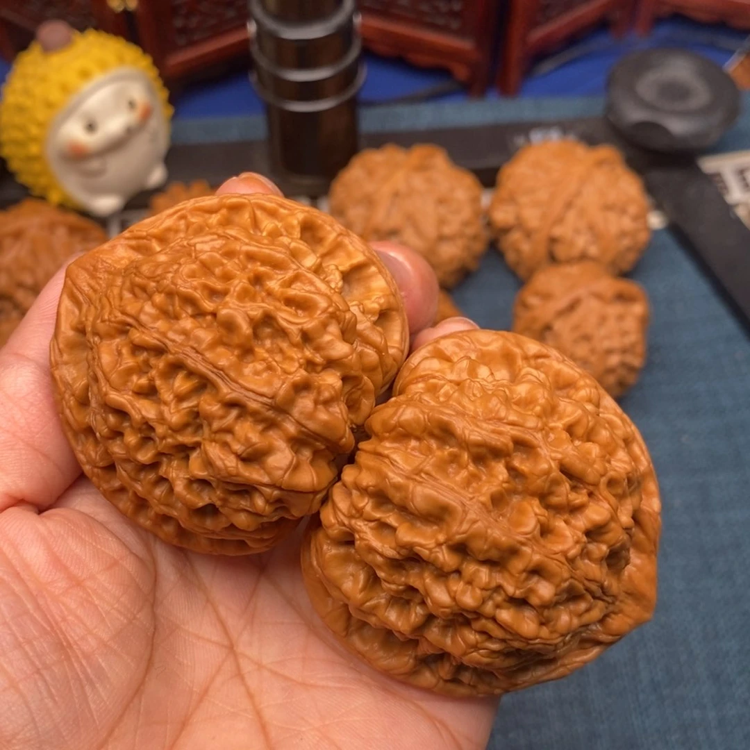 文玩核桃把件48全品51尺 大官帽