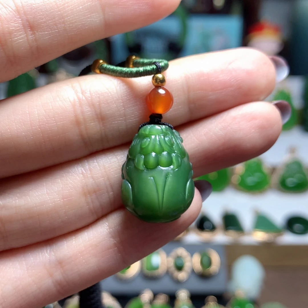 和田玉吊坠未镶嵌