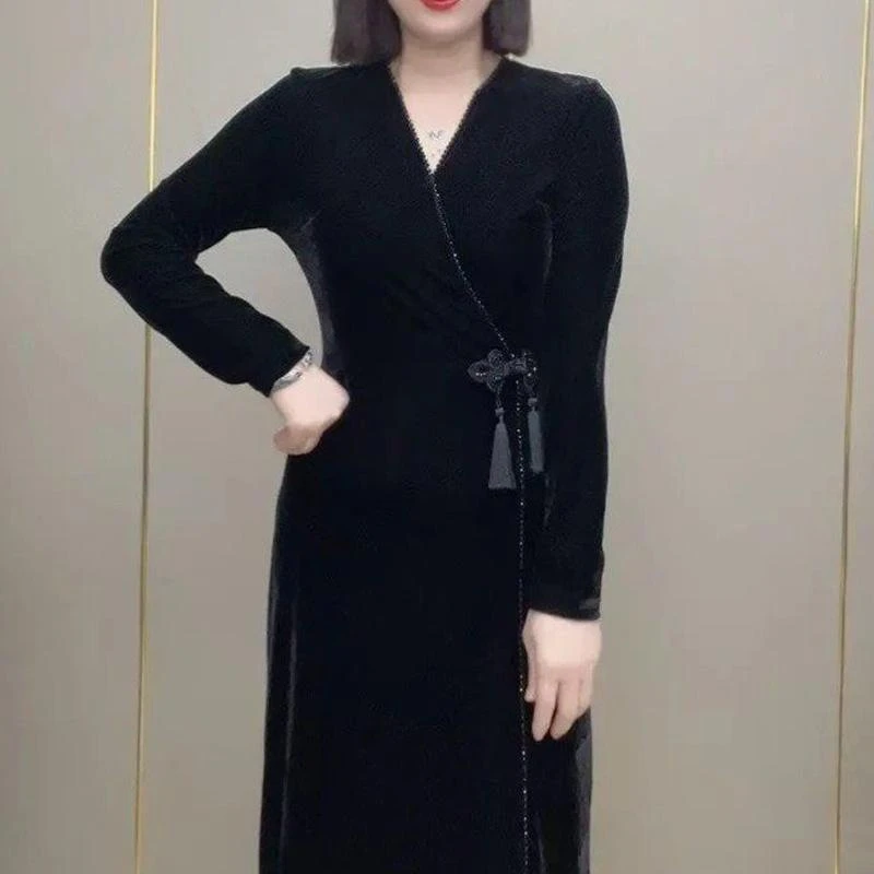 时尚妈妈装丝绒气质修身连衣裙女2025春秋季新款礼服裙子