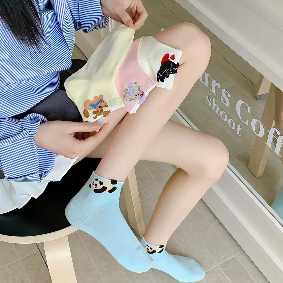 可爱卡通袜子女春秋新款百搭透气日系薄款ins潮学院风小熊短袜