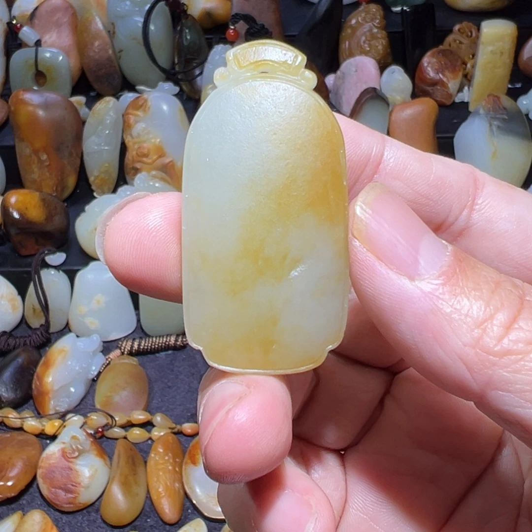 和田玉吊坠(不含链)未镶嵌