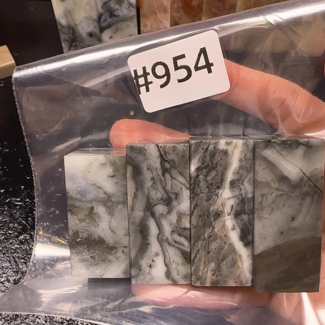 老挝石l****i老挝石 老挝石