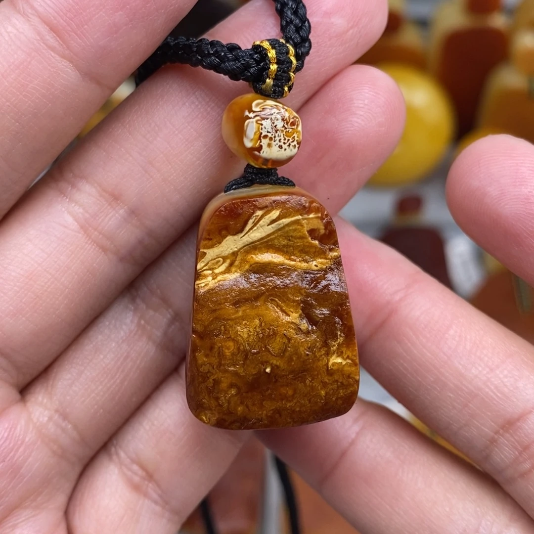 琥珀未镶嵌珠宝奇石