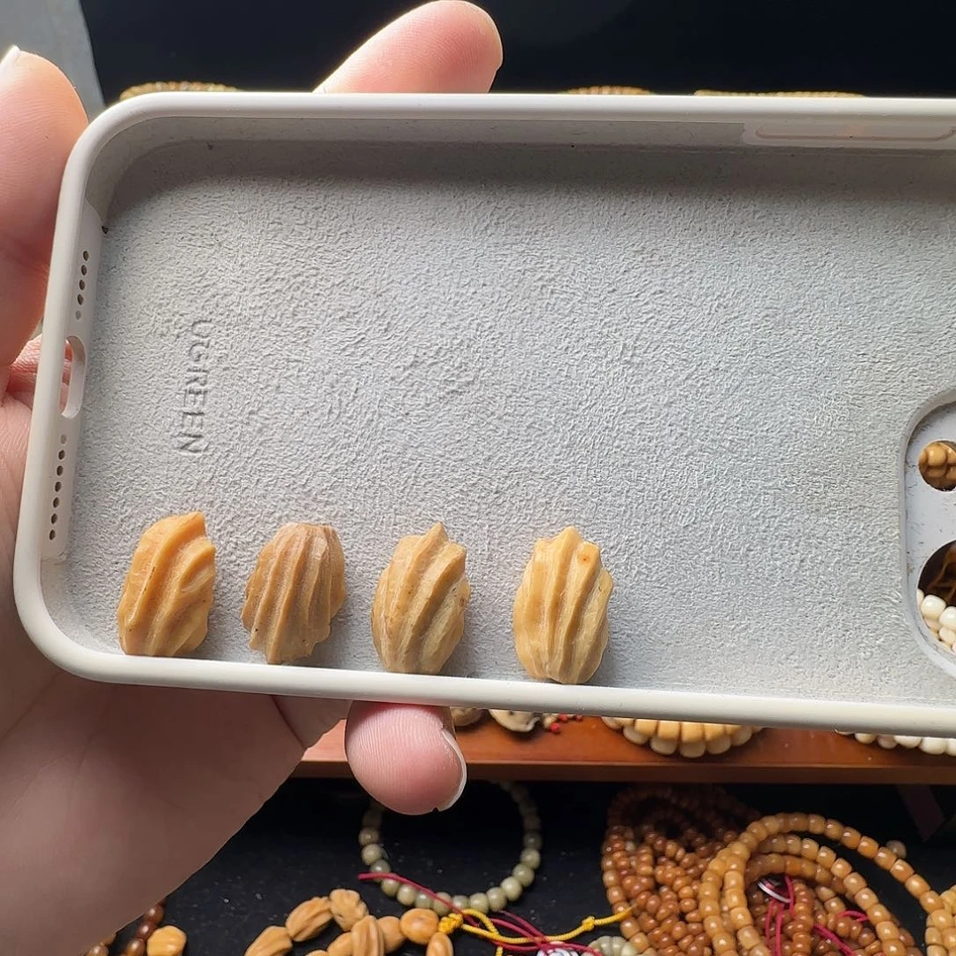 Y****龙脊菩提吊坠2489