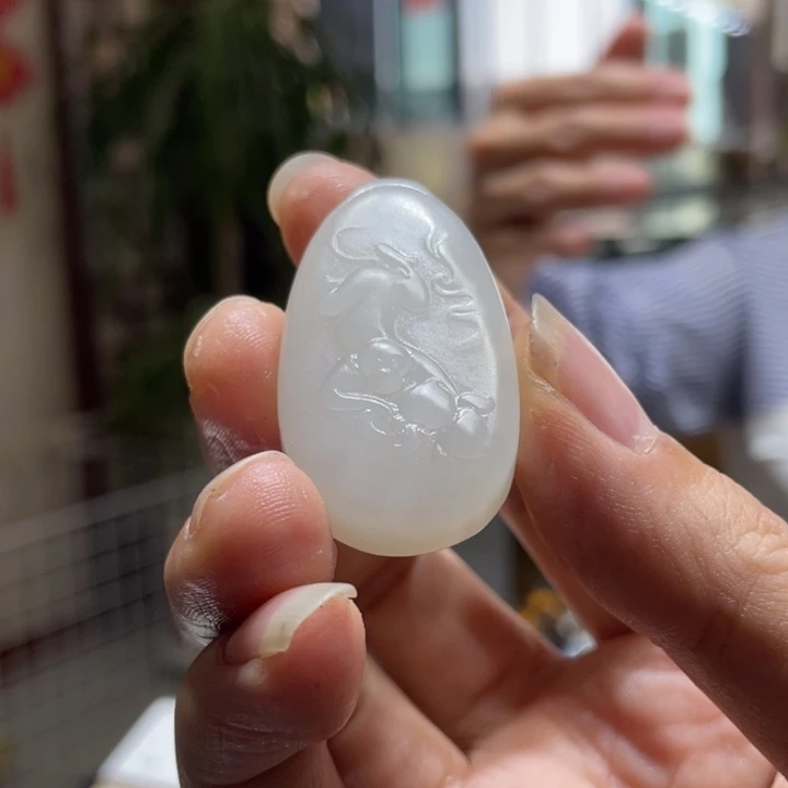 颈饰未镶嵌和田玉