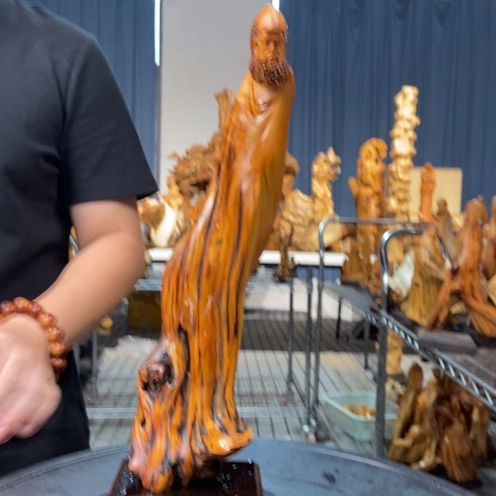 柏木（崖柏）随型摆件
