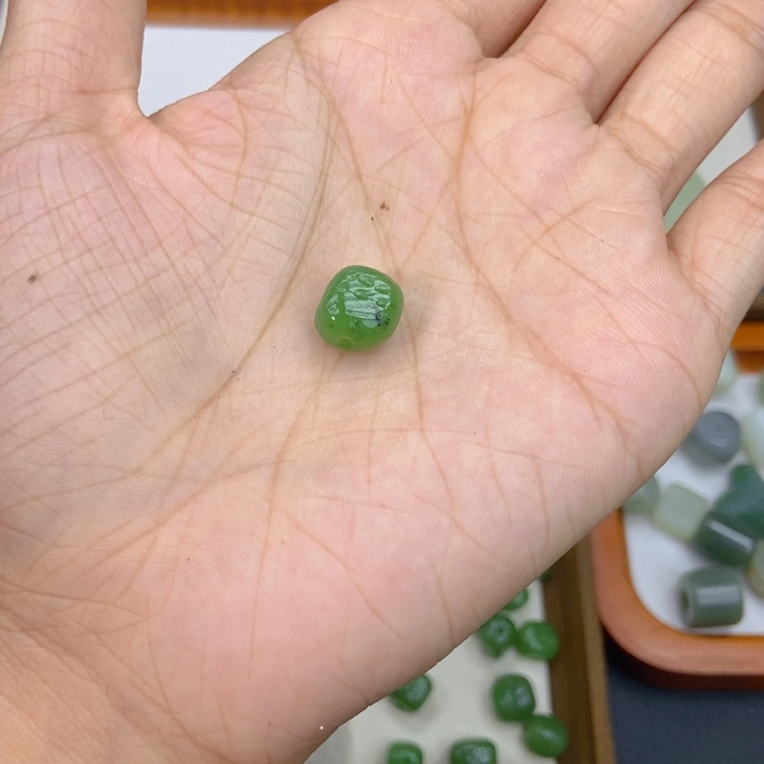 香***头和田玉未镶嵌吊坠(不含链)