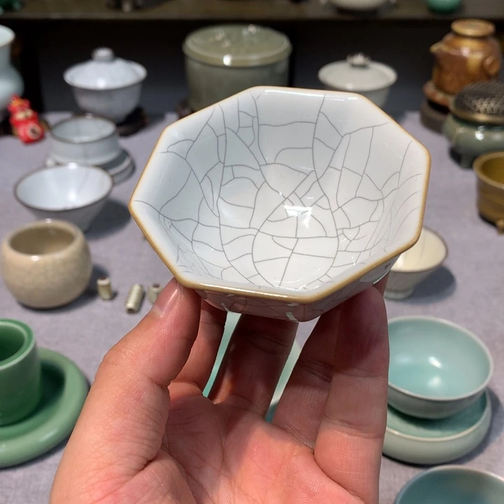 龙泉青瓷哥窑八方杯