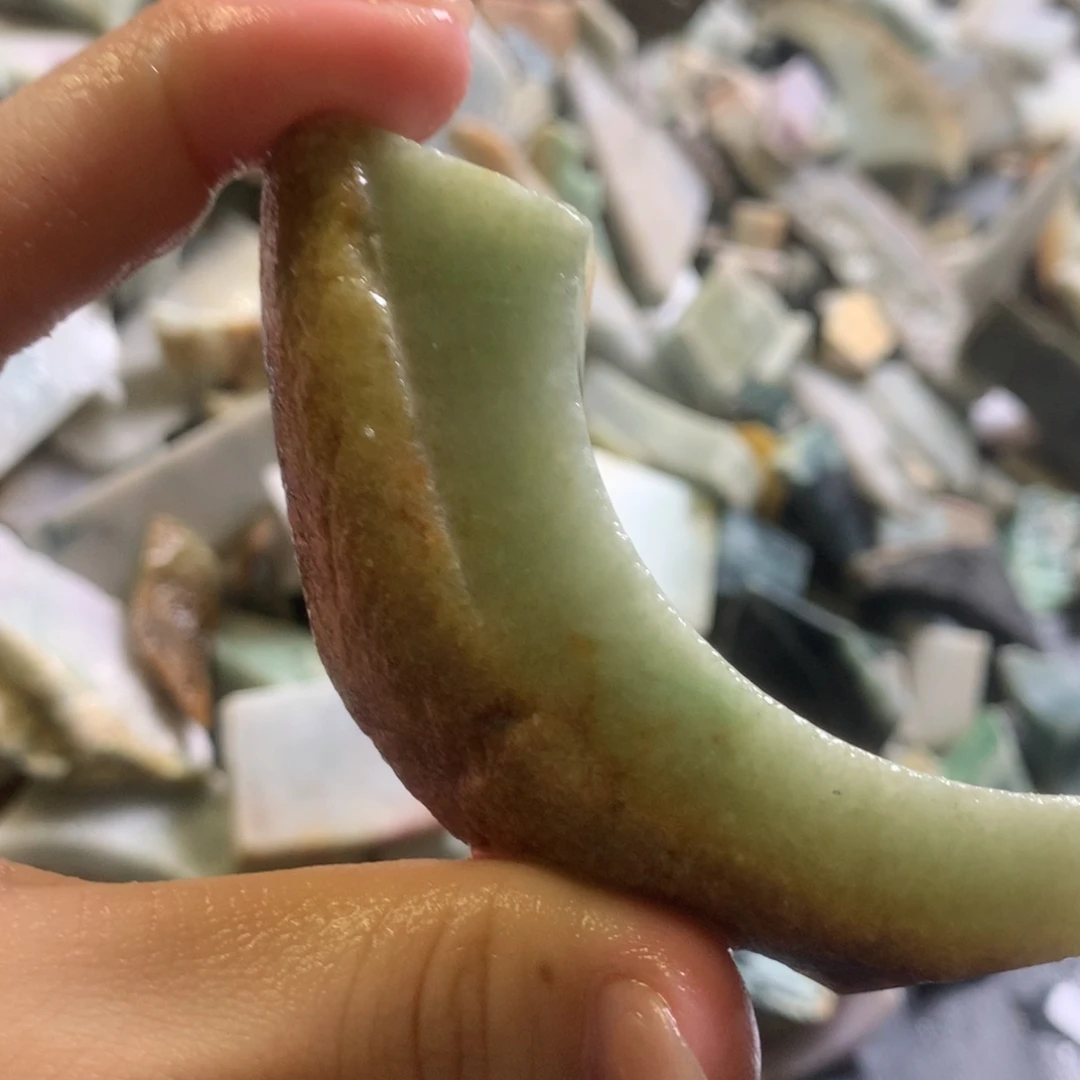 翡翠颈饰未镶嵌缅甸翡翠