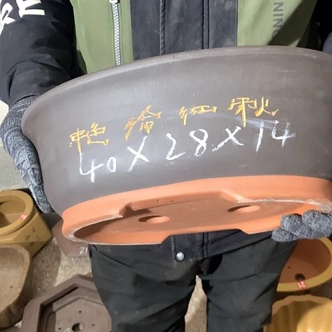 紫砂花盆手工制作