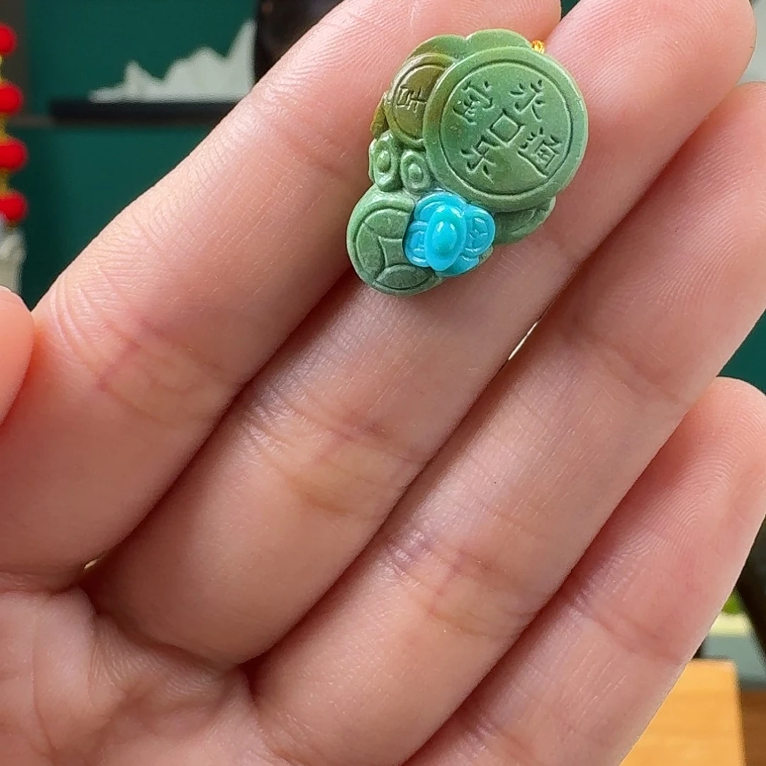 绿松石未镶嵌挂件