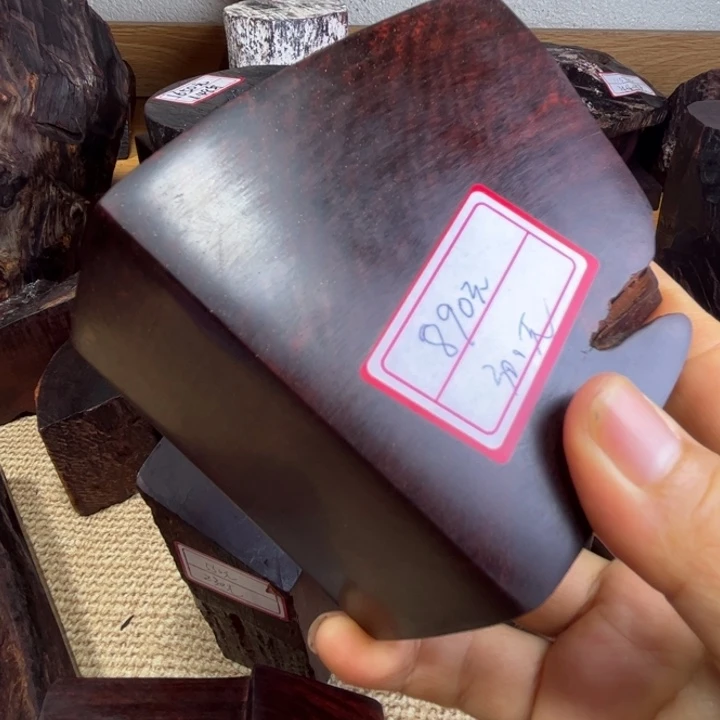 小叶紫檀把件1****。原料