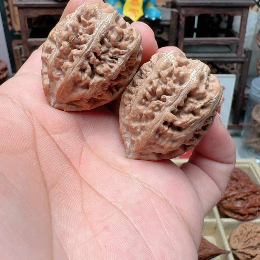 志***伟文玩核桃吊坠火焰马蹄