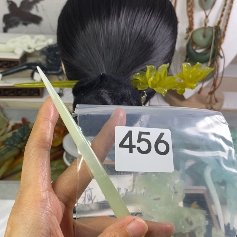 【闪购商品】岫玉颈饰未镶嵌蝶**香