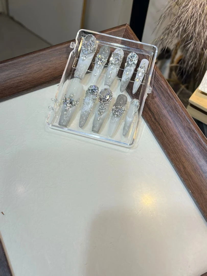 吖吖定制|A43「」高端轻奢 纯手工定制 锆石 灰鳄鱼纹 时尚 穿戴甲