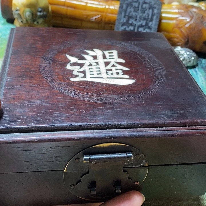 紫檀花梨木红黑酸枝木类