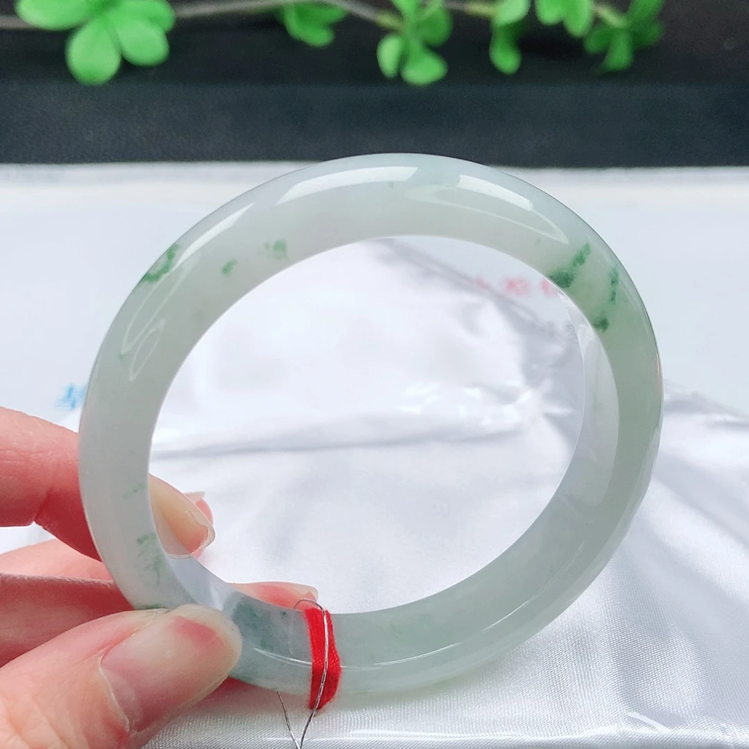 翡翠未镶嵌手镯57圈