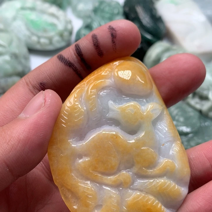 翡翠未镶嵌颈饰保真天然a货翡翠