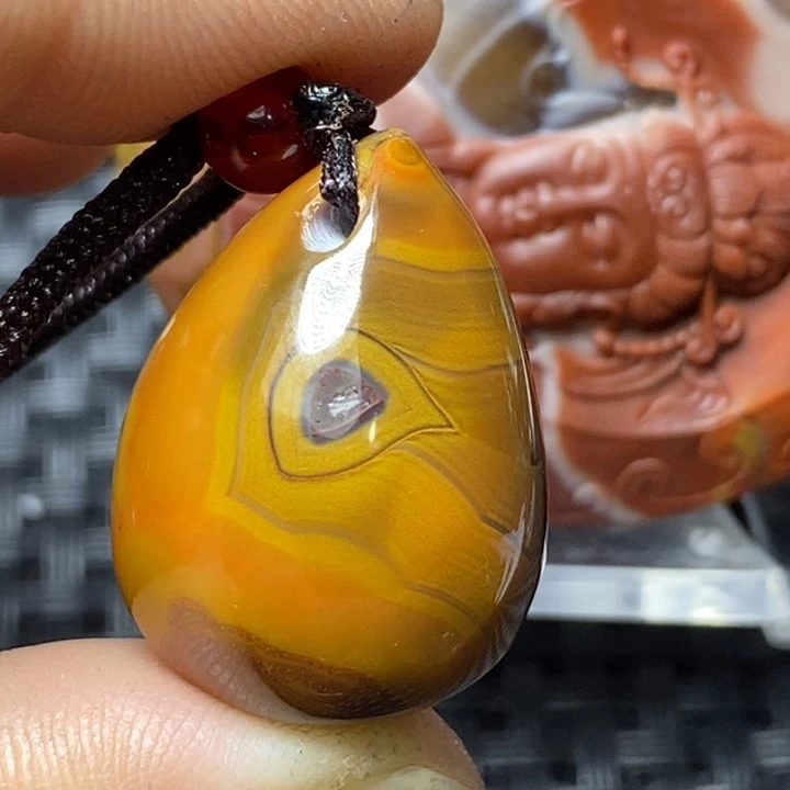 玛瑙/玉髓颈饰未镶嵌问*堂