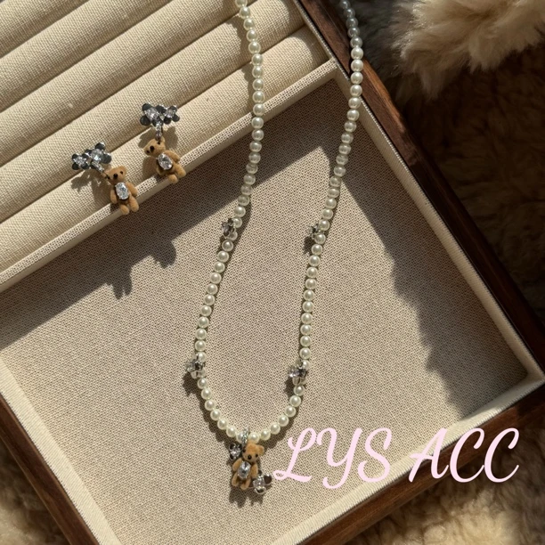 铜合金仿珍珠项链 铜合金抱白钻花花森林熊项链两个版本