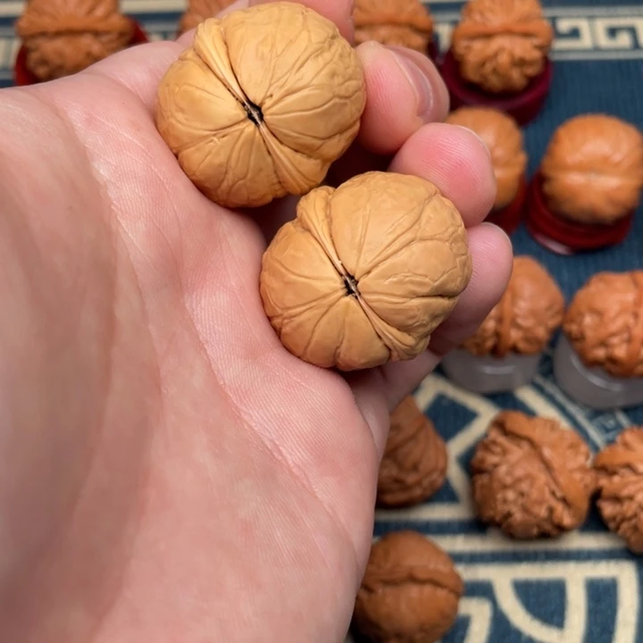 r***y把件文玩核桃西瓜球