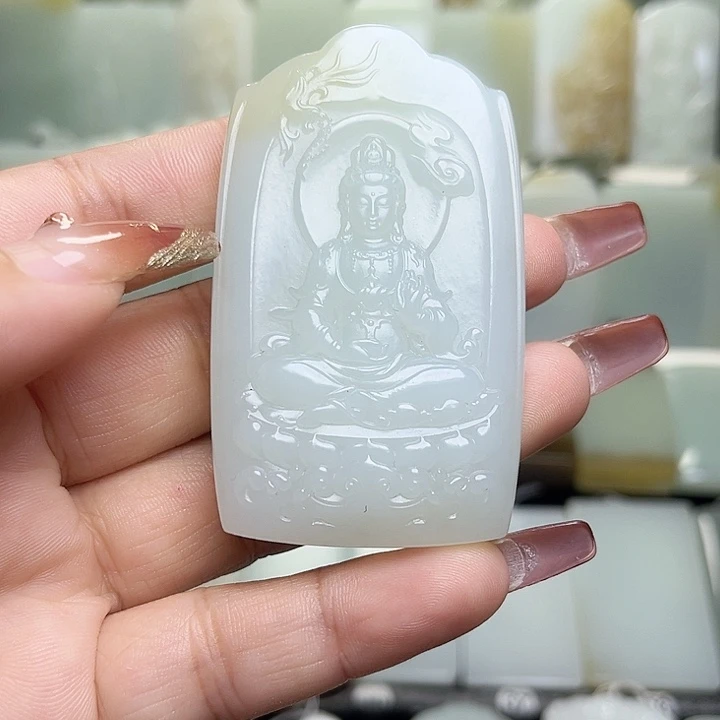 颈饰未镶嵌和田玉