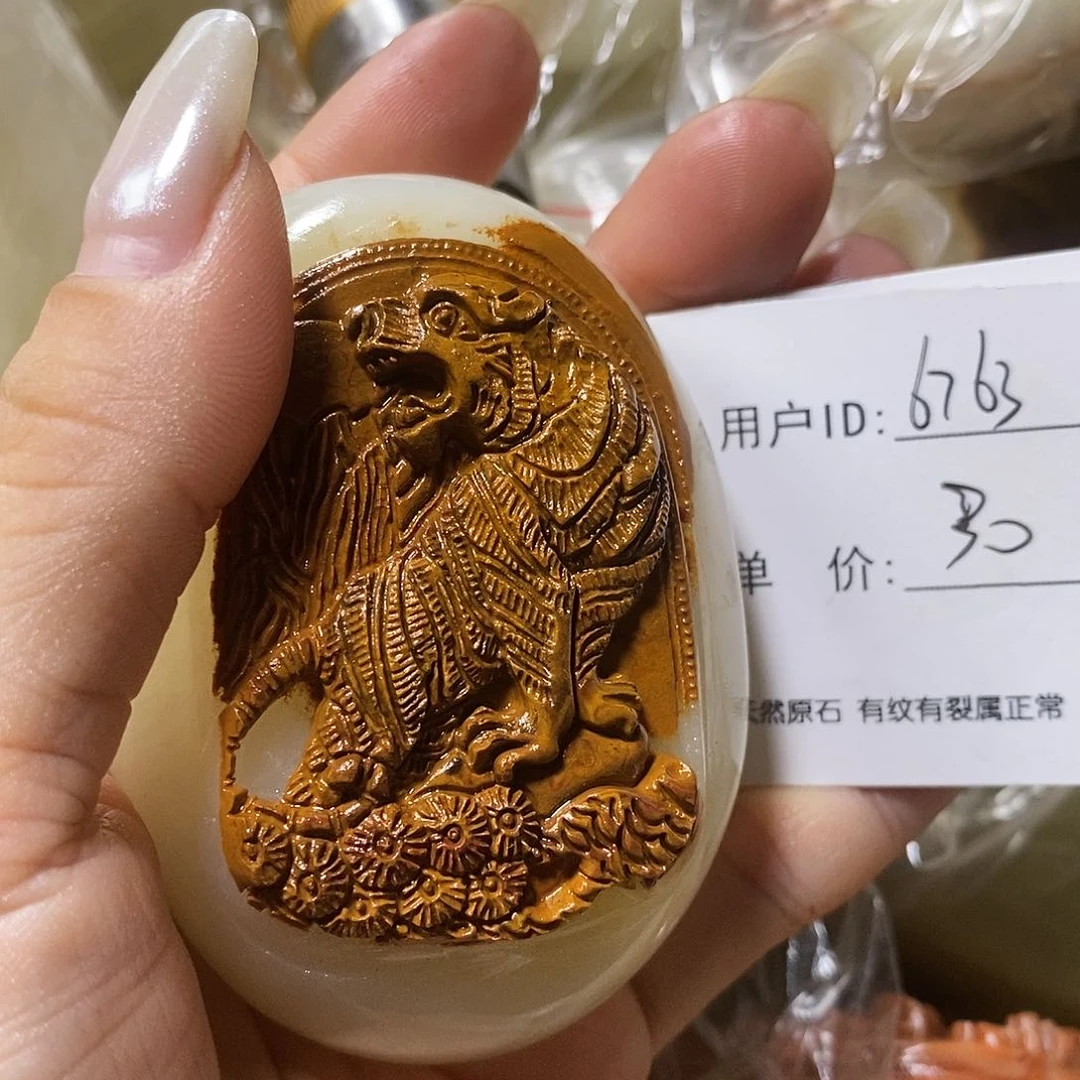 石材用****3古青石手把件