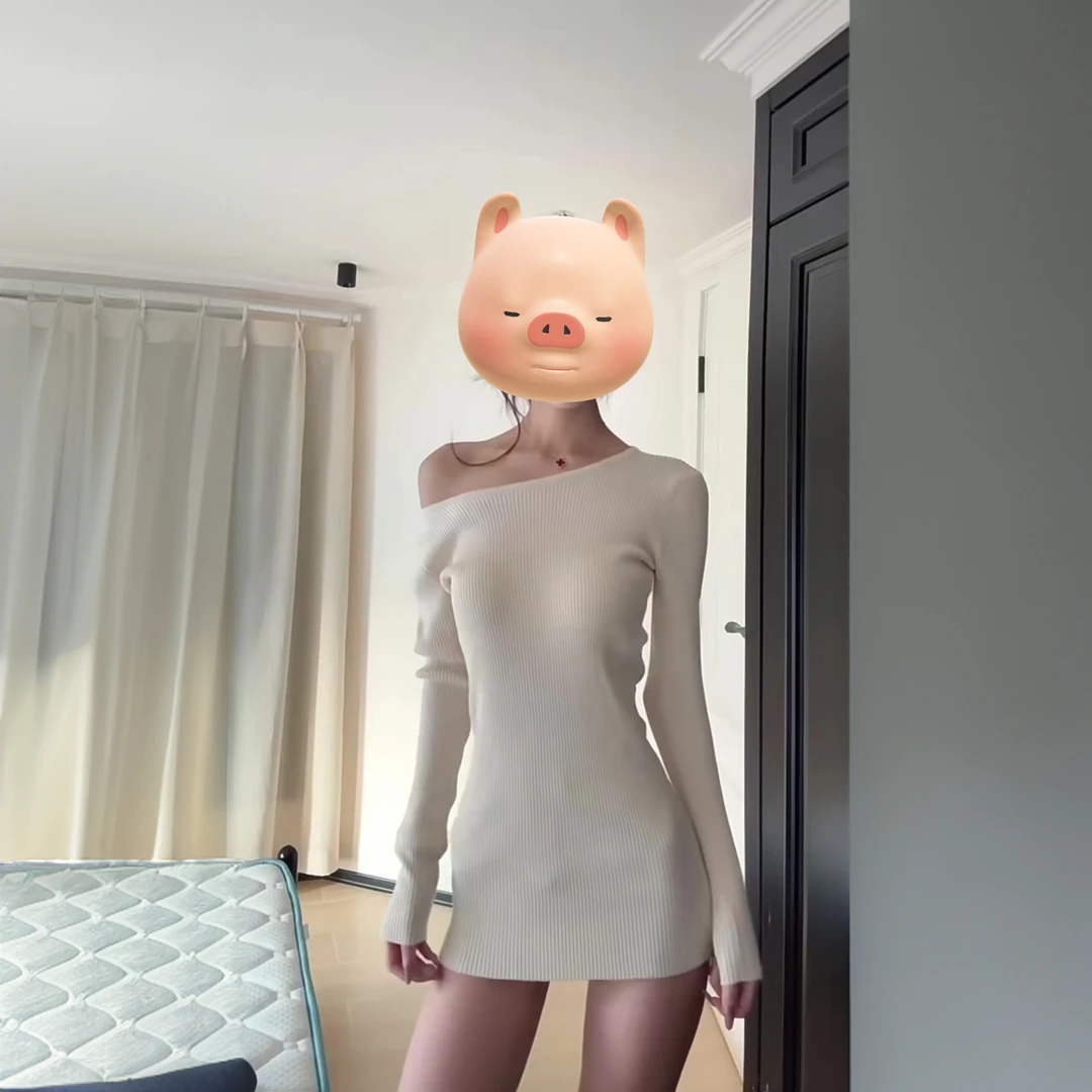 INS CEC白色斜领舒适性感毛衣女秋冬慵懒风修身包臀短裙连衣裙