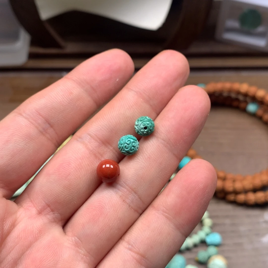南红玛瑙未镶嵌雕刻