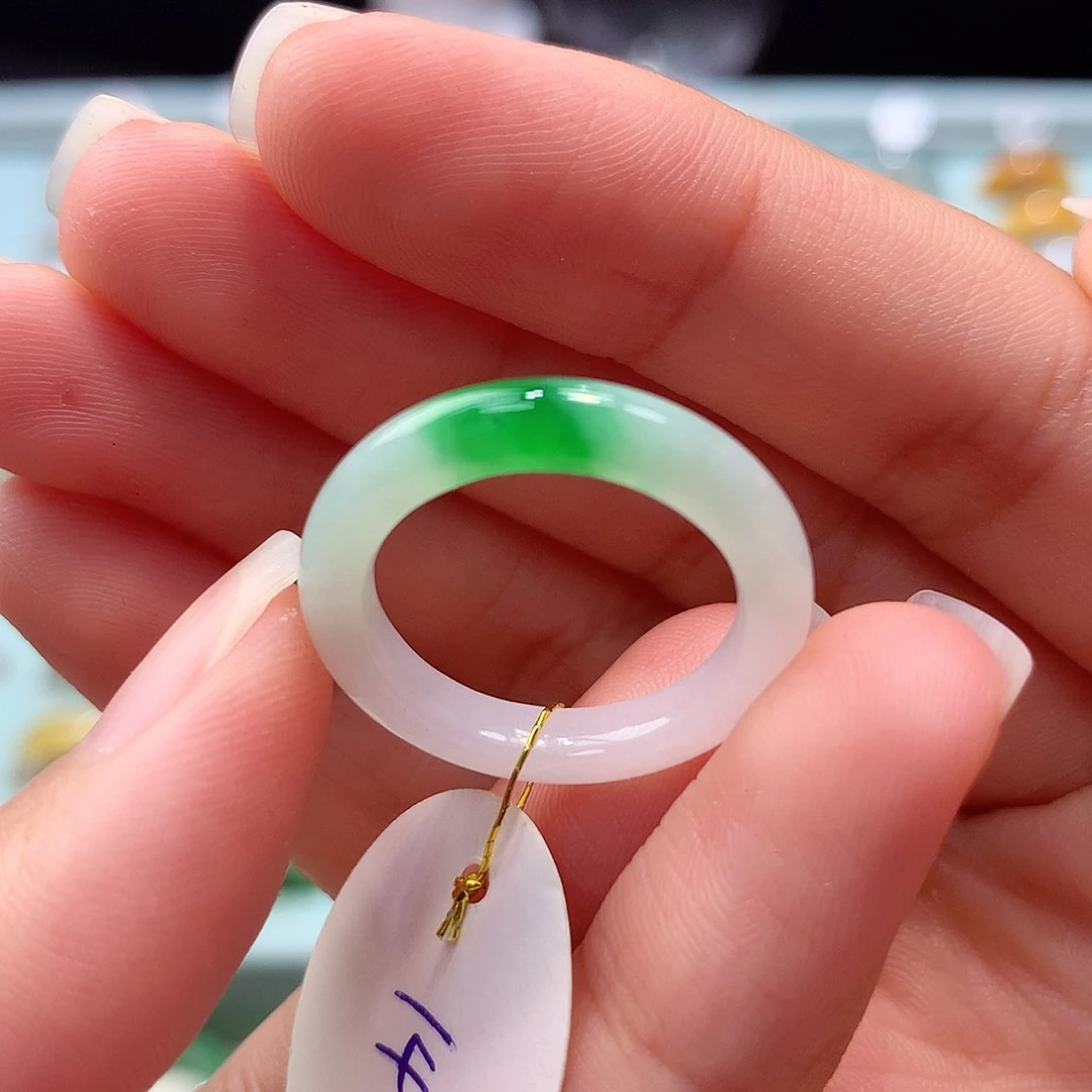 颈饰未镶嵌翡翠14圈