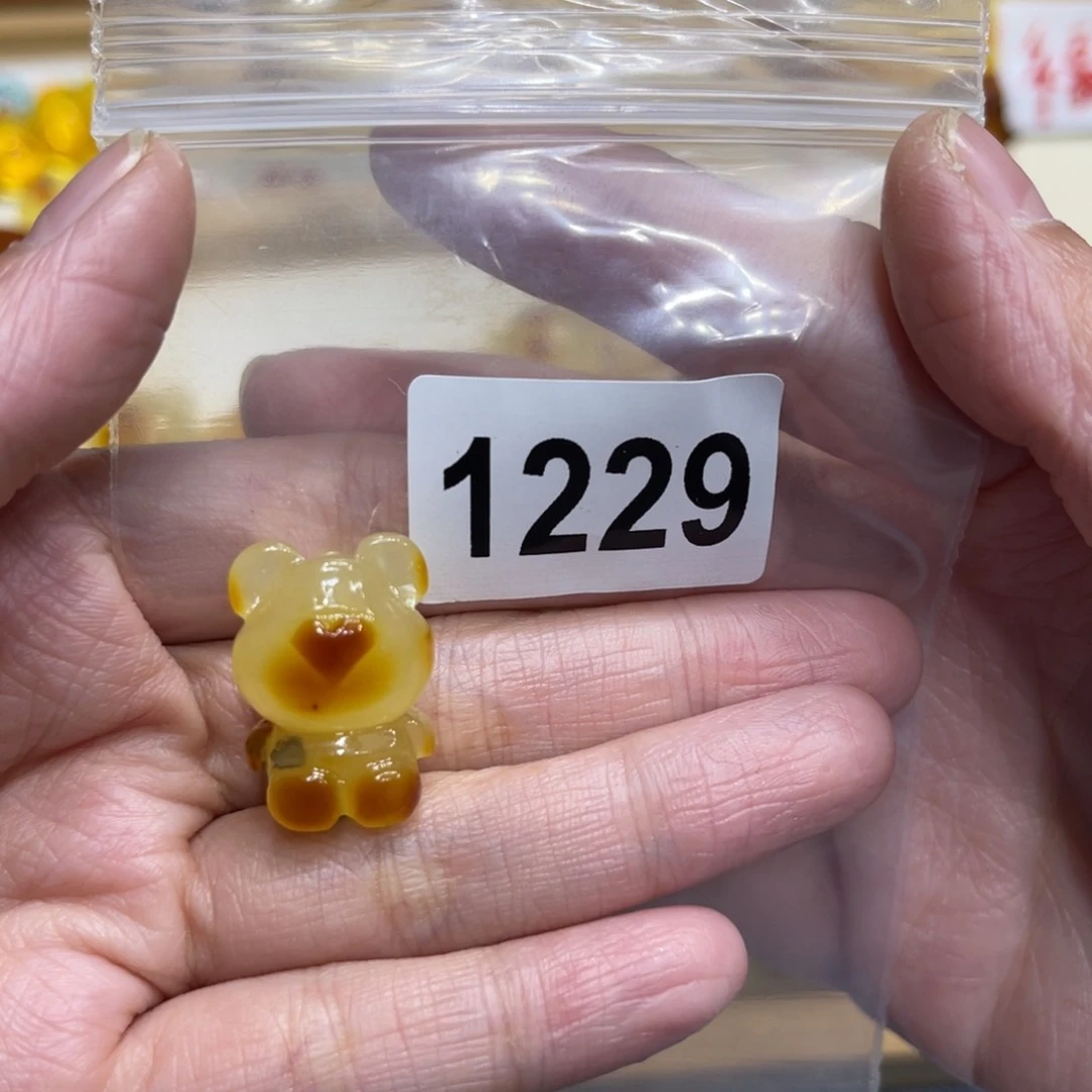 未镶嵌毛衣链琥珀