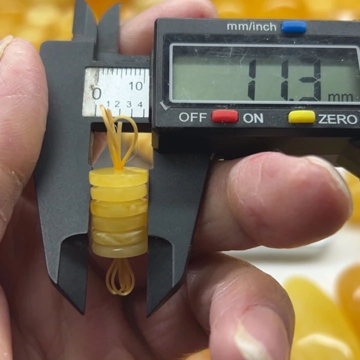 琥珀（矿物珀）未镶嵌裸石