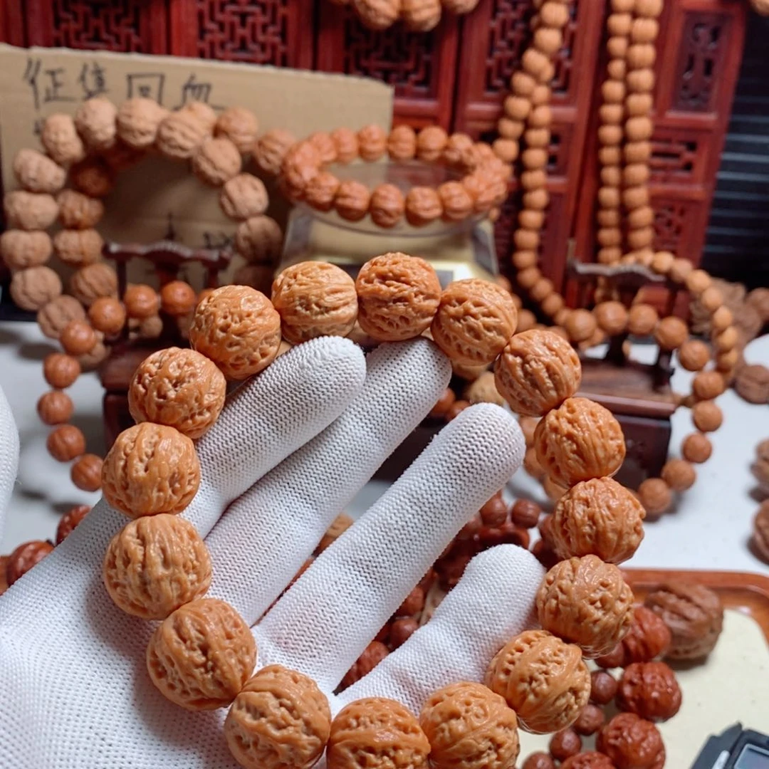文玩核桃手串拿****腚尺寸19