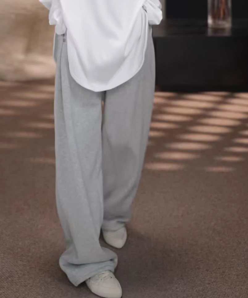 卢尚原创珍珠片加绒卫裤2280