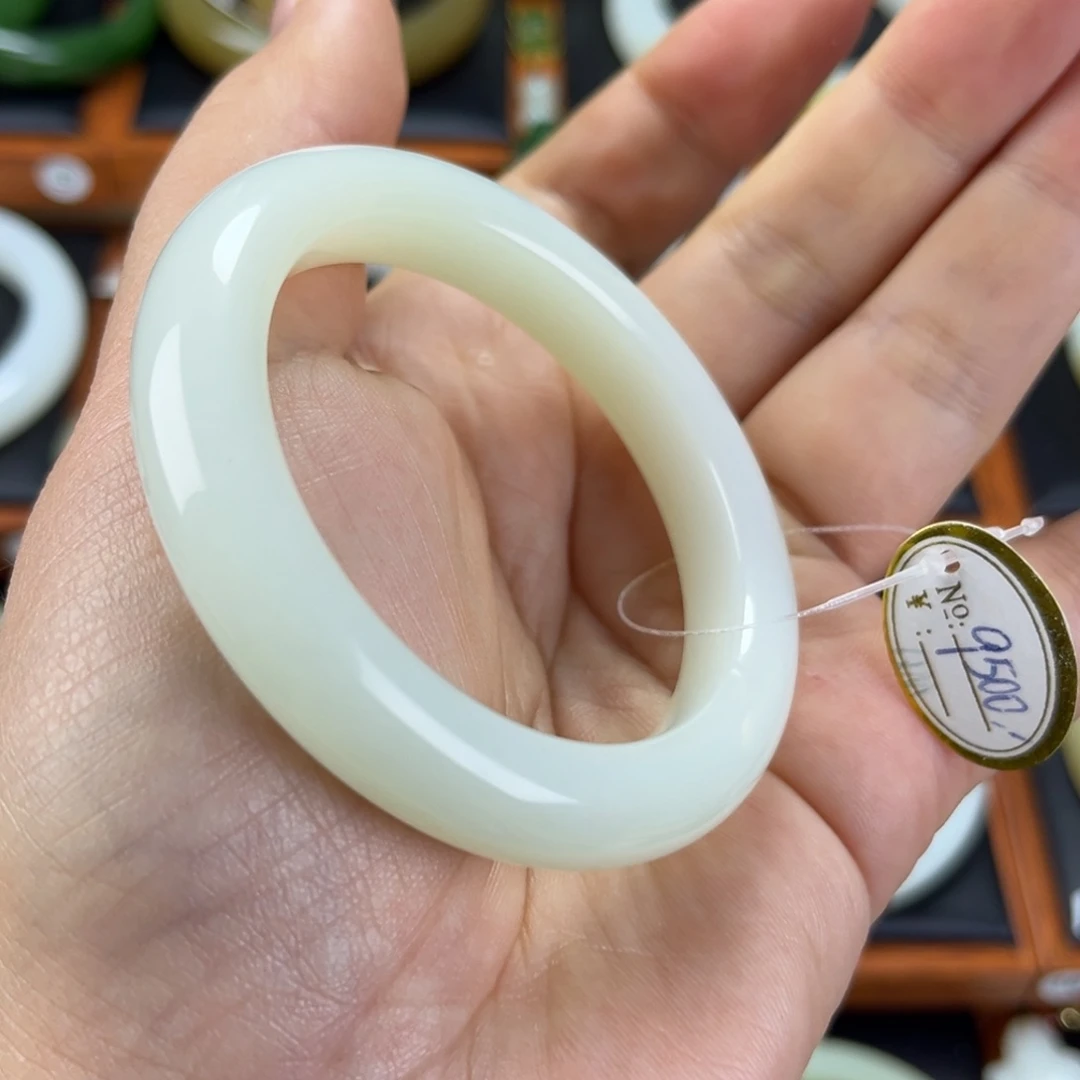 和田玉手镯未镶嵌52