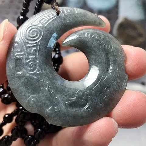 颈饰未镶嵌翡翠缅甸翡翠乌鸡时来运转