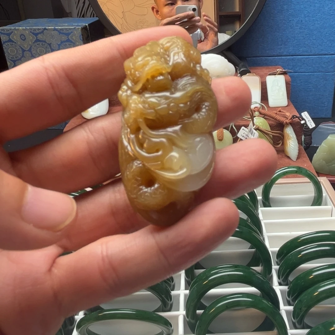 颈饰未镶嵌和田玉