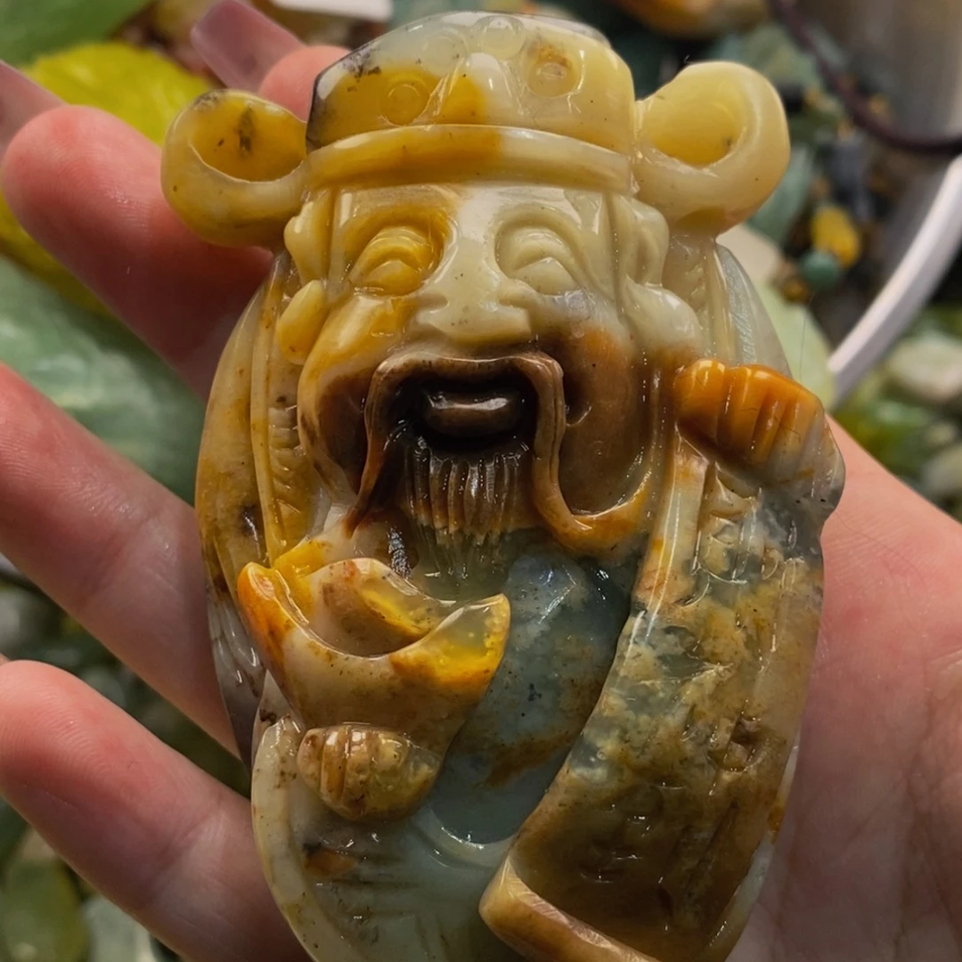 蛇纹石玉颈饰未镶嵌跟**年