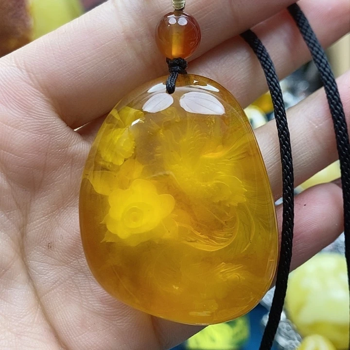 琥珀颈饰未镶嵌吊坠