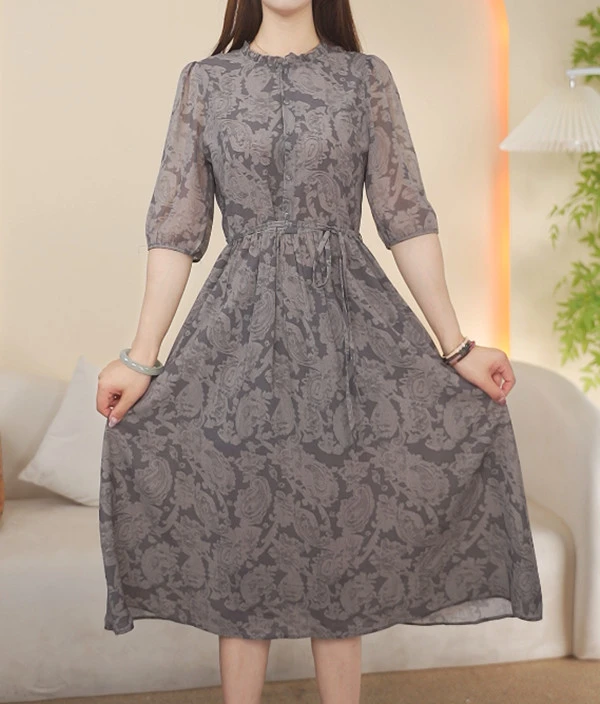 2025夏季新款时尚气质显瘦女士连衣裙#7561